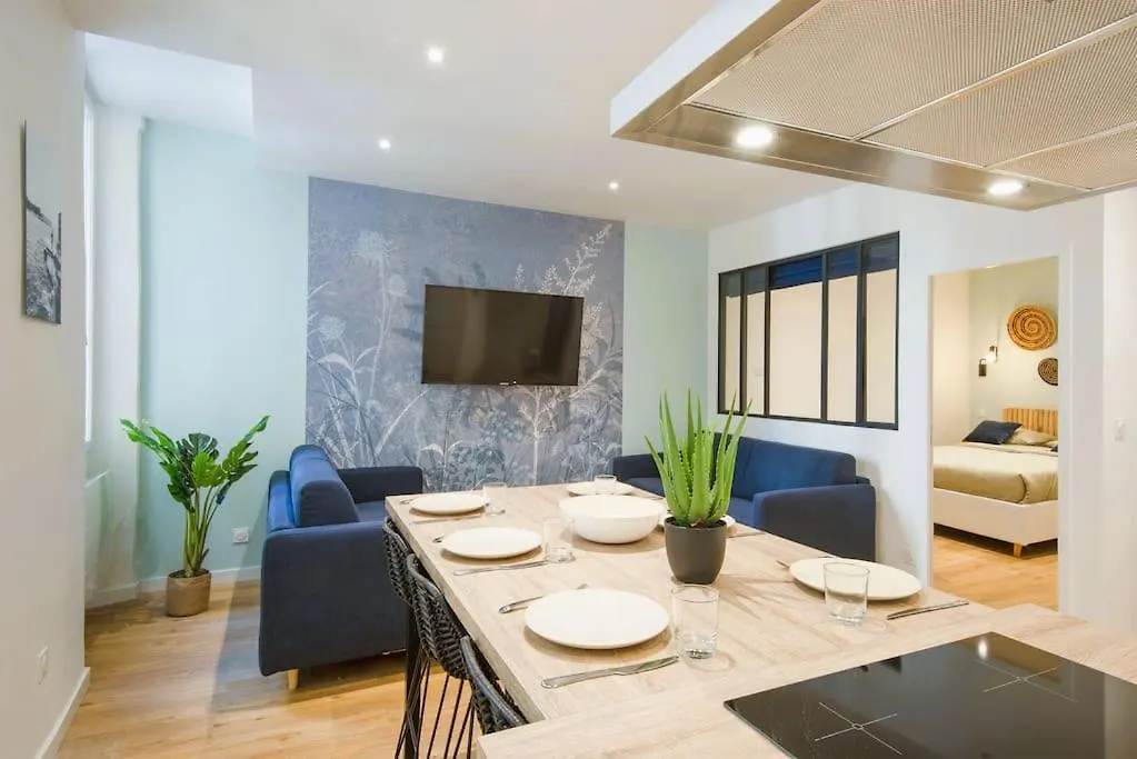 Spacious T2 Near The Halles And The Harbour Tolone